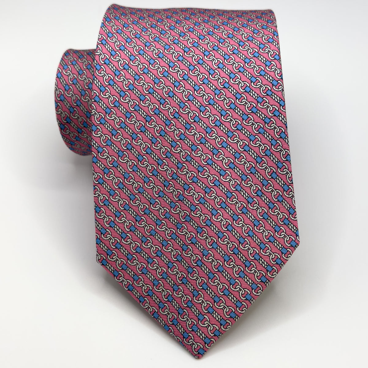 The Cavell Tie